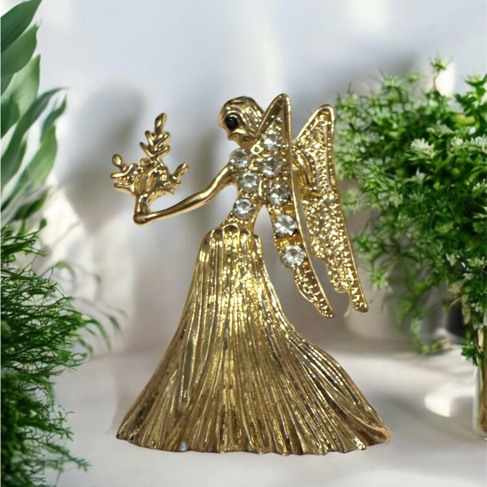 Ornate Gold Virgo Zodiac Brooch